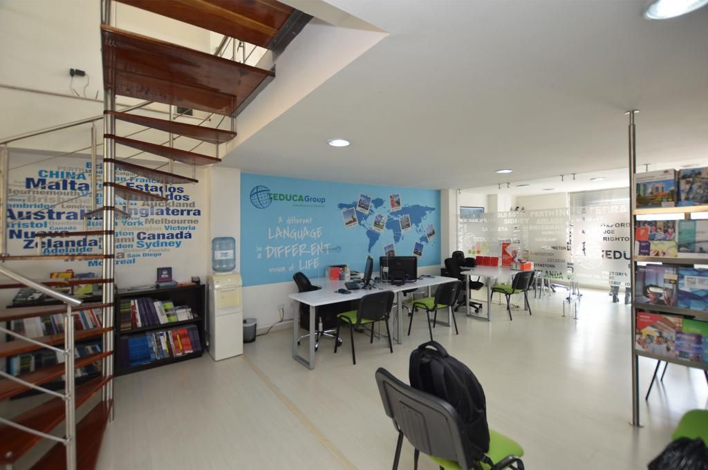 Oficina en arriendo Cundinamarca Bogotá Antiguo Country 150 m2 Habitaciones 0 Baños 2 Garajes 4 Precio $8411000