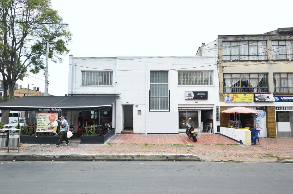 Oficina en arriendo Cundinamarca Bogotá Sears 80 m2 Habitaciones 0 Baños 2 Garajes 0 Precio $2800000