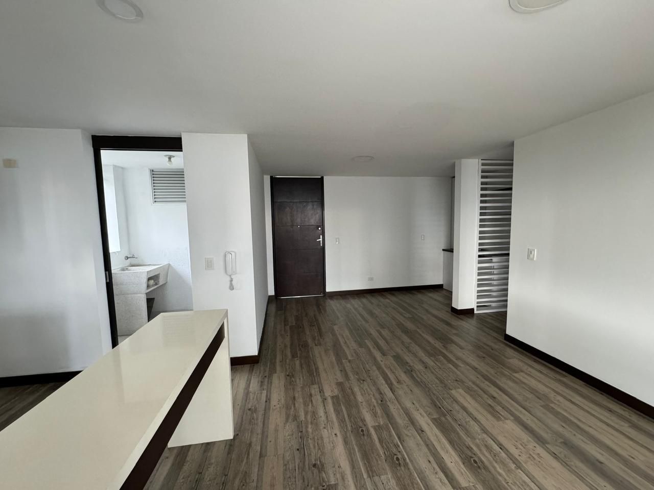 Apartaestudio en arriendo Risaralda Pereira Gualanday 70 m2 Habitaciones 1 Baños 0 Garajes 2 Precio $2100000