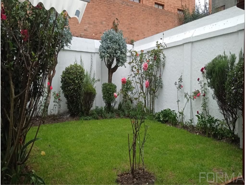 Casa en arriendo Cundinamarca Bogotá San Patricio 336 m2 Habitaciones 5 Baños 4 Garajes 4 Precio $12000000