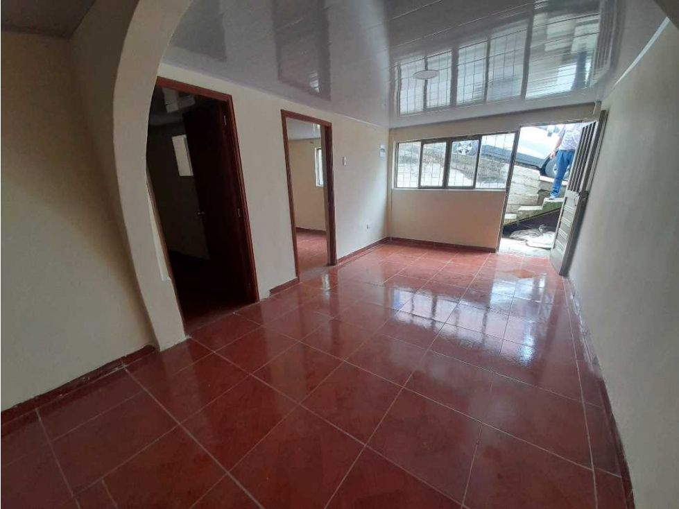 Casa en venta Caldas Manizales Viveros 180 m2 Habitaciones 6 Baños 2 Garajes 0 Precio $240000000
