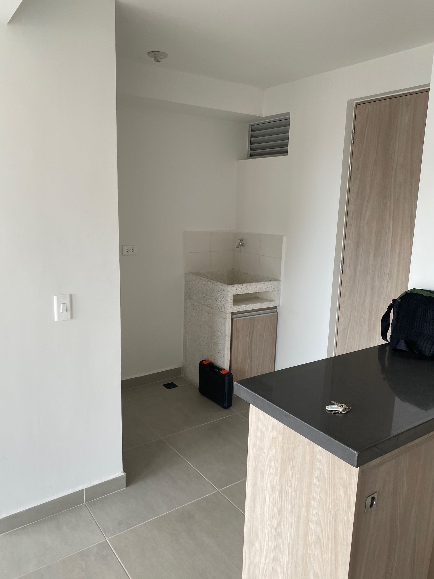 Apartamento en arriendo Antioquia Medellín Cerro El Volador 55 m2 Habitaciones 2 Baños 2 Garajes 1 Precio $1800000