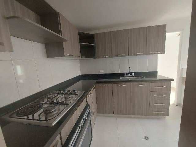 Apartamento en arriendo Antioquia Medellín Villa Santa Teresa 85 m2 Habitaciones 3 Baños 2 Garajes 2 Precio $3100000