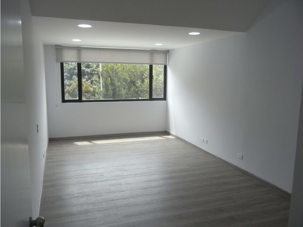 Oficina en arriendo Cundinamarca Bogotá Las Villas 32 m2 Habitaciones 0 Baños 0 Garajes 1 Precio $2160000