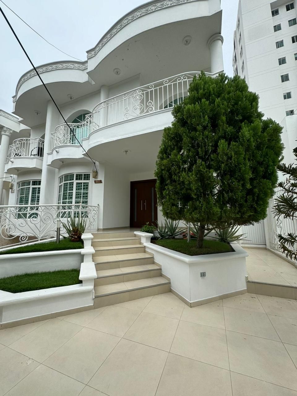 Casa en arriendo Atlántico Barranquilla Villa Santos 298 m2 Habitaciones 4 Baños 3 Garajes 3 Precio $6000000