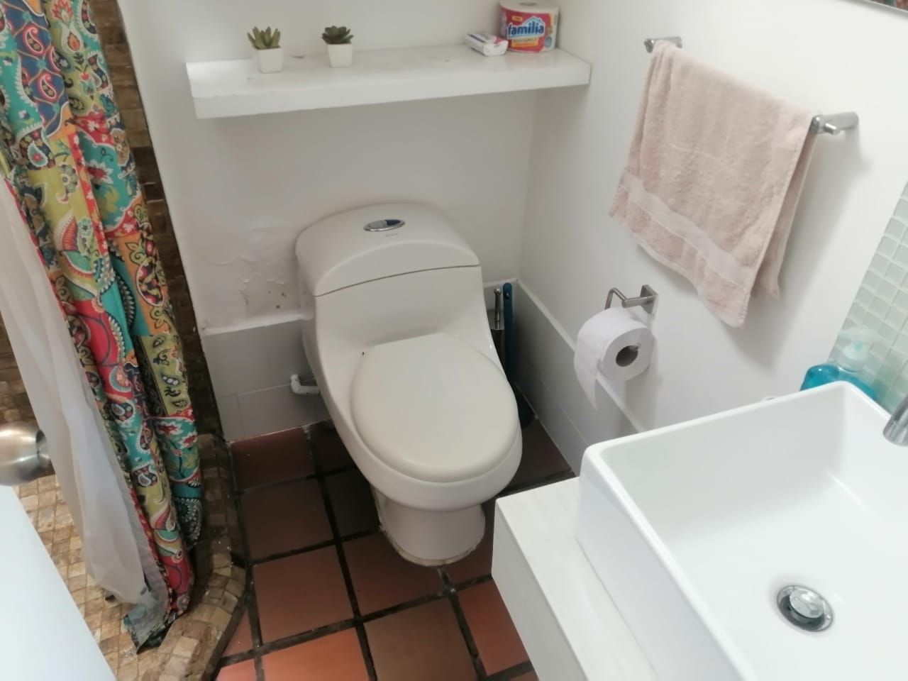 Apartaestudio en arriendo Antioquia Medellín Castropol 45 m2 Habitaciones 1 Baños 0 Garajes 2 Precio $2800000