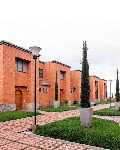 Casa en venta Risaralda Pereira Los Alamos 192 m2 Habitaciones 4 Baños 4 Garajes 2 Precio $720000000