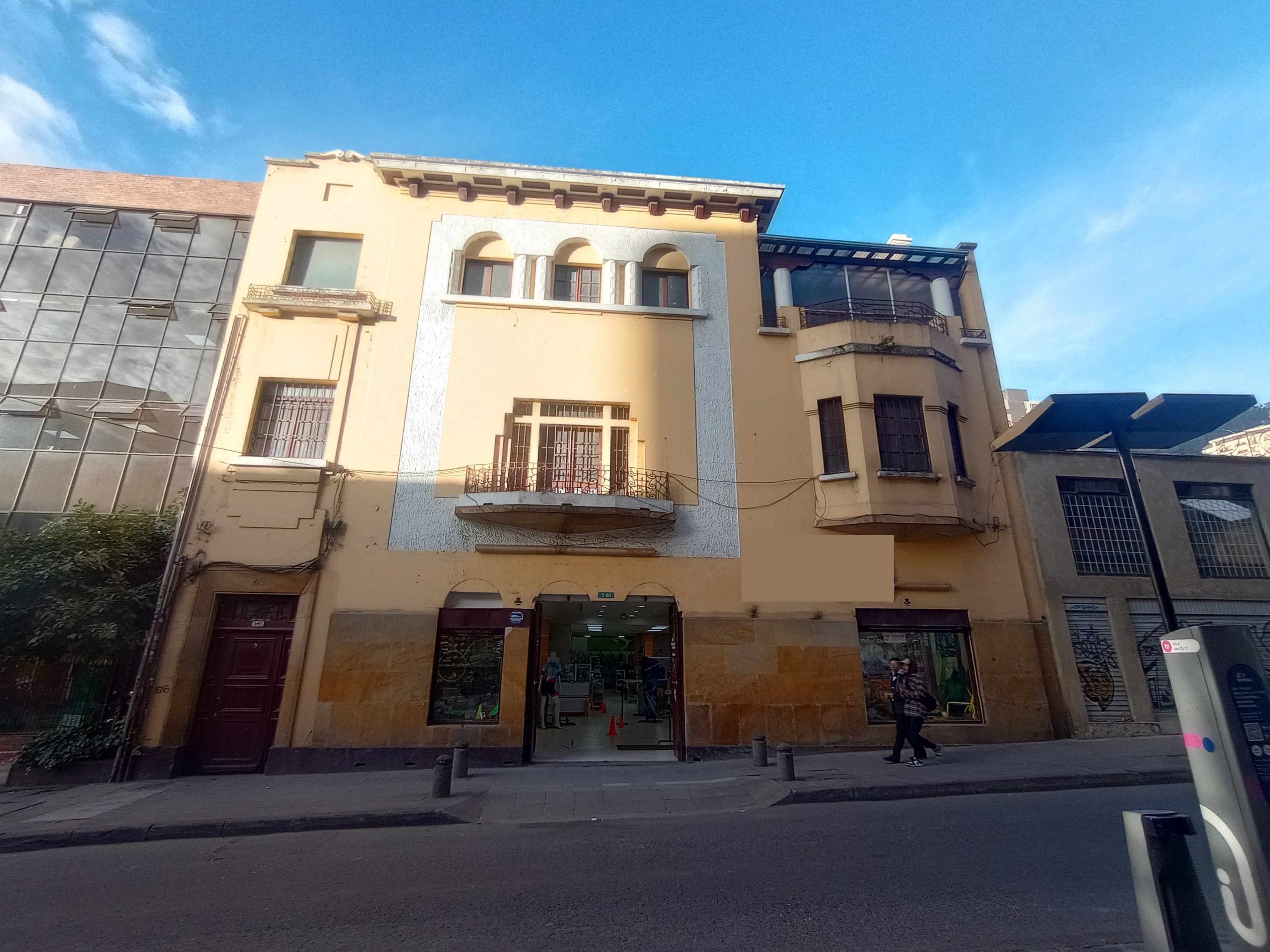 Casa en venta Cundinamarca Bogotá La Veracruz 1111 m2 Habitaciones 9 Baños 3 Garajes 1 Precio $3400000000