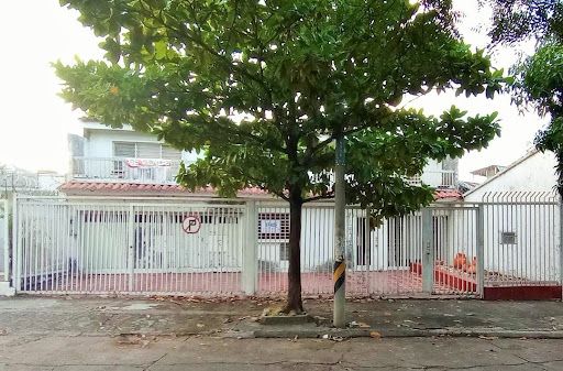 Casa en venta Cundinamarca Girardot Miraflores 458 m2 Habitaciones 5 Baños 8 Garajes 5 Precio $1350000000