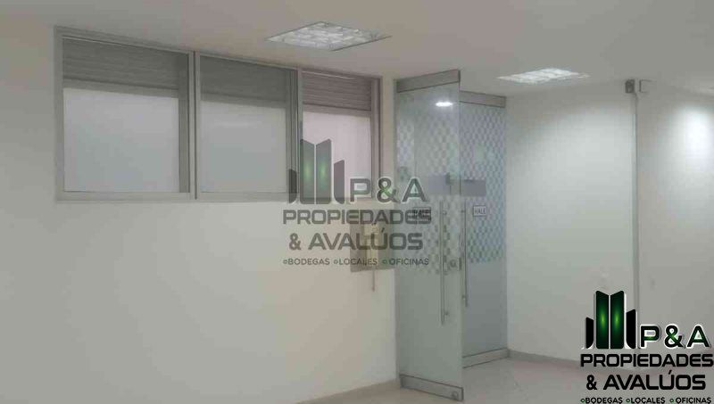 Oficina en arriendo Antioquia Medellín Perpetuo Socorro 160 m2 Habitaciones 0 Baños 2 Garajes 0 Precio $4500000
