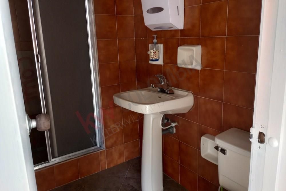 Oficina en venta Cundinamarca Bogotá San Martin 102 m2 Habitaciones 0 Baños 2 Garajes 2 Precio $350000000