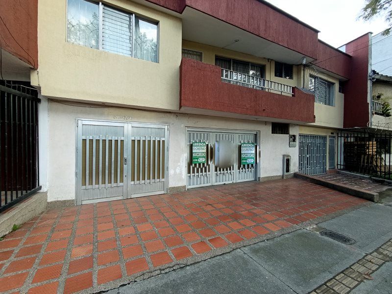 Local en arriendo Antioquia Medellín Fatima 118 m2 Habitaciones 0 Baños 2 Garajes 0 Precio $3500000