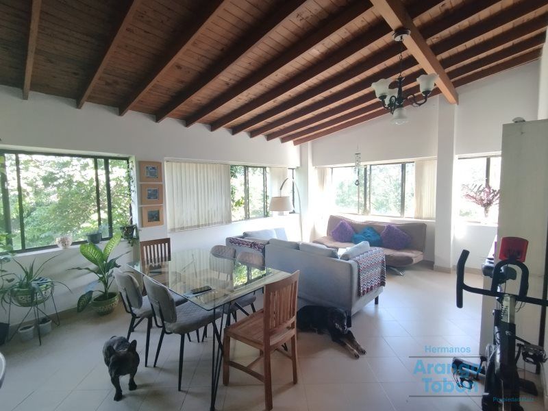 Apartamento en arriendo o venta Antioquia Medellín San Joaquin 103 m2 Habitaciones 4 Baños 2 Garajes 1 Precio venta $615000000 Precio arriendo $3800000