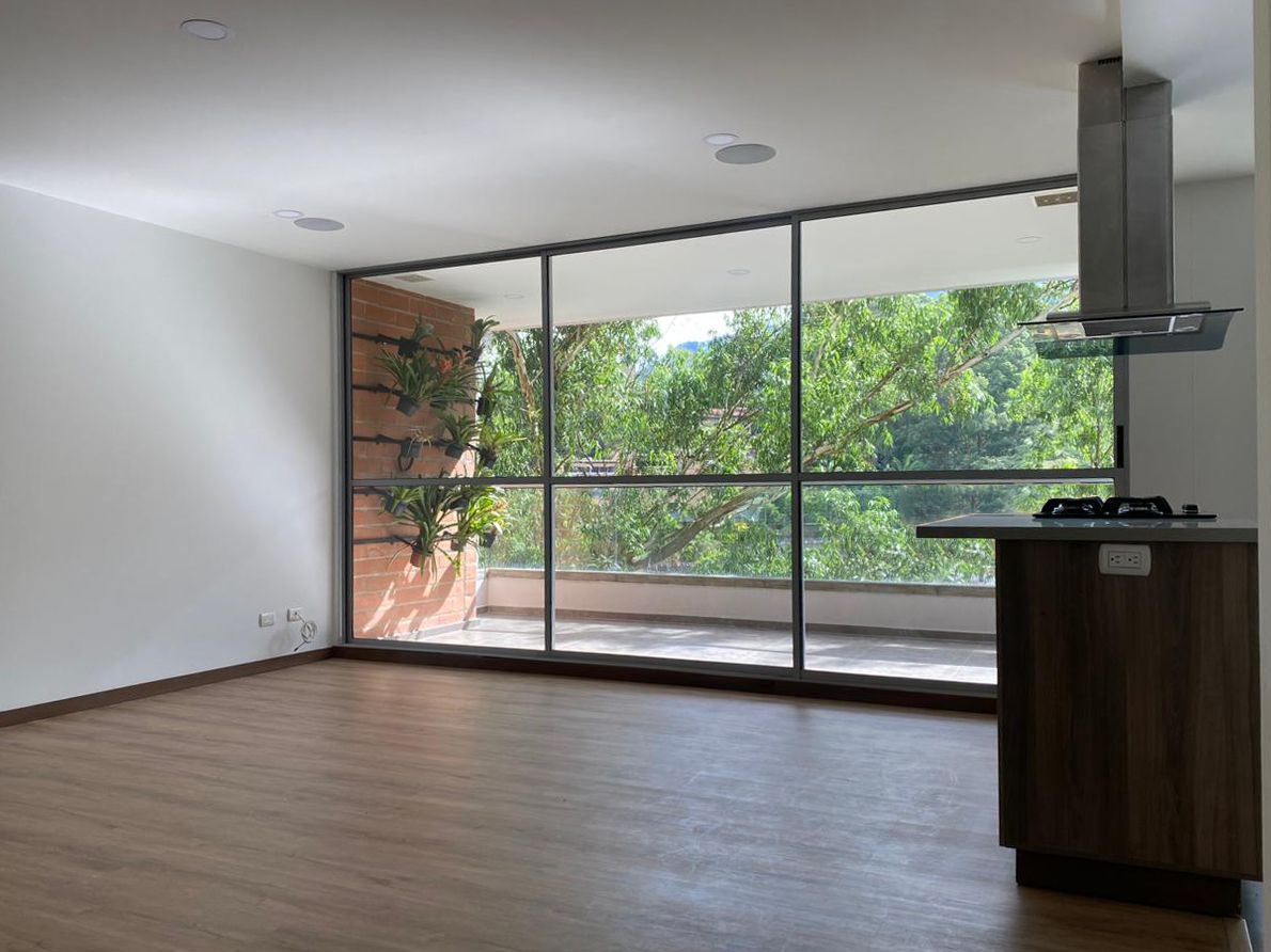 Apartamento en arriendo o venta Antioquia Envigado Zúñiga 114 m2 Habitaciones 3 Baños 6 Garajes 3 Precio venta $865000000 Precio arriendo $4850000