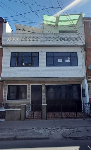 Casa en venta Cundinamarca Bogotá Jazmin 290 m2 Habitaciones 8 Baños 5 Garajes 1 Precio $680000000