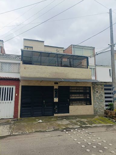 Casa en venta Cundinamarca Bogotá Los Angeles 297 m2 Habitaciones 6 Baños 4 Garajes 1 Precio $680000000