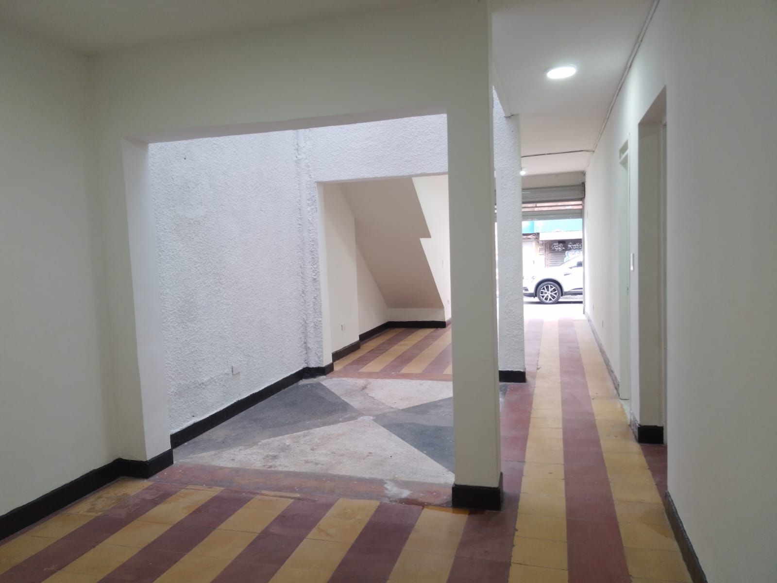 Local en arriendo Antioquia Itagüí Cr Doña Maria Del Sur Et Iii 118 m2 Habitaciones 0 Baños 4 Garajes 1 Precio $4600000