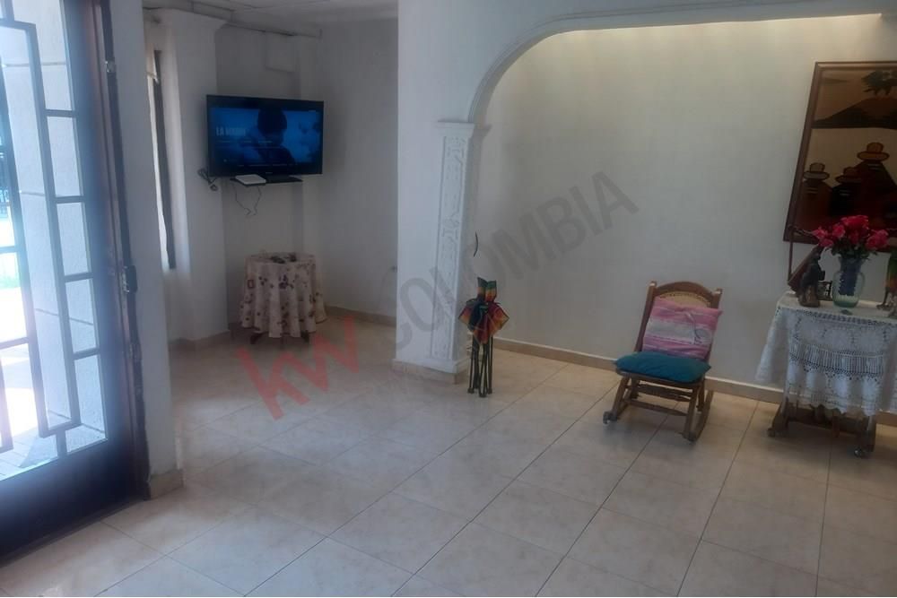 Casa en venta Atlántico Barranquilla La Union 318 m2 Habitaciones 5 Baños 5 Garajes 4 Precio $498000000