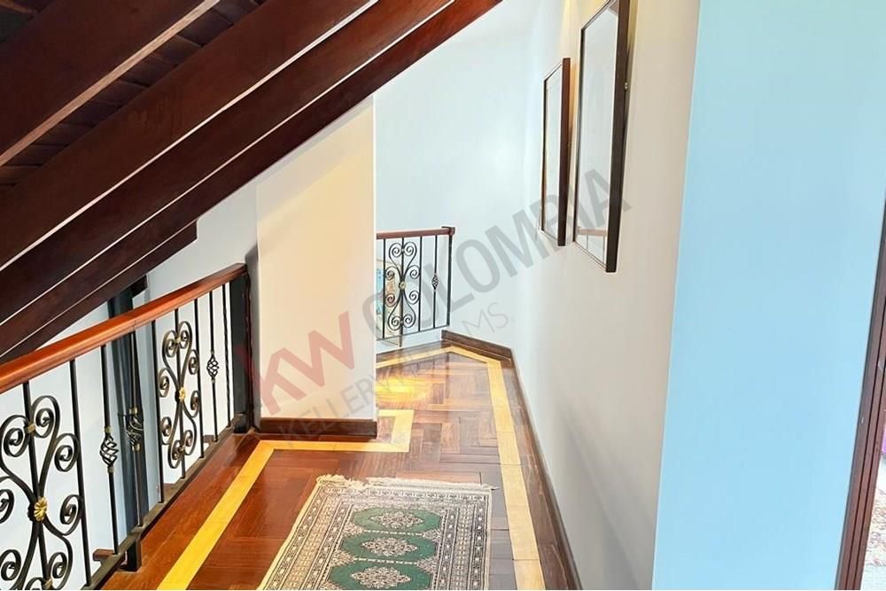 Casa en venta Cundinamarca Chía Cn Villas De Andalucia 421 m2 Habitaciones 4 Baños 4 Garajes 2 Precio $1750000000