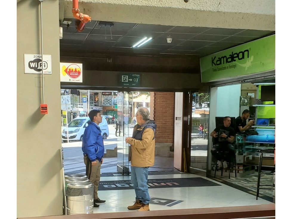 Local en venta Cundinamarca Bogotá Lago Gaitan 18 m2 Habitaciones 0 Baños 10 Garajes 1 Precio $1000000000