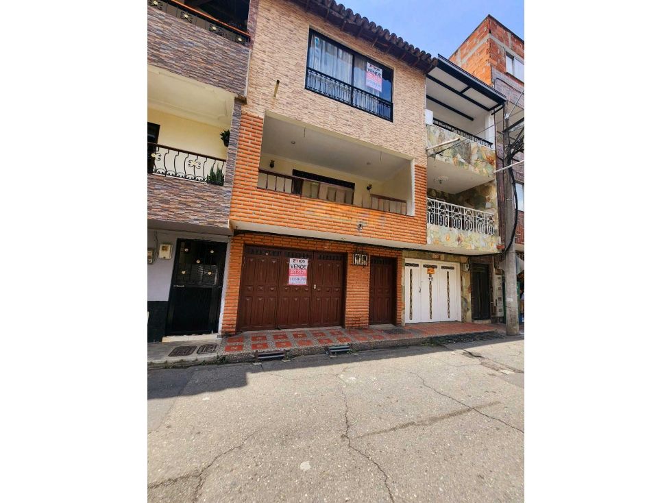 Casa en venta Antioquia Copacabana La Asunción 639 m2 Habitaciones 5 Baños 3 Garajes 1 Precio $720000000
