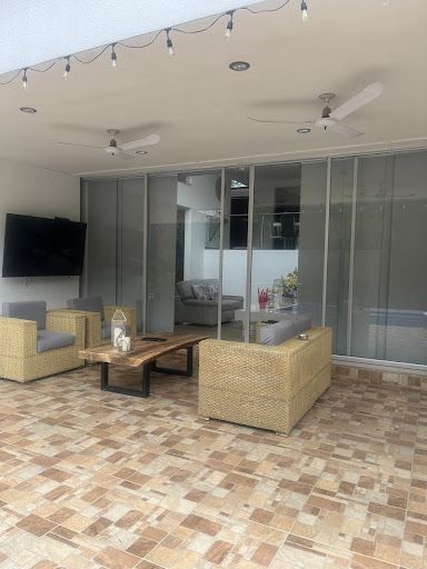 Casa en arriendo Risaralda Pereira Pereira 430 m2 Habitaciones 4 Baños 4 Garajes 7 Precio $6500000