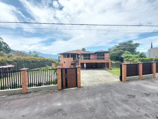 Casa en arriendo Antioquia Envigado El Chocho 530 m2 Habitaciones 7 Baños 15 Garajes 6 Precio $13500000