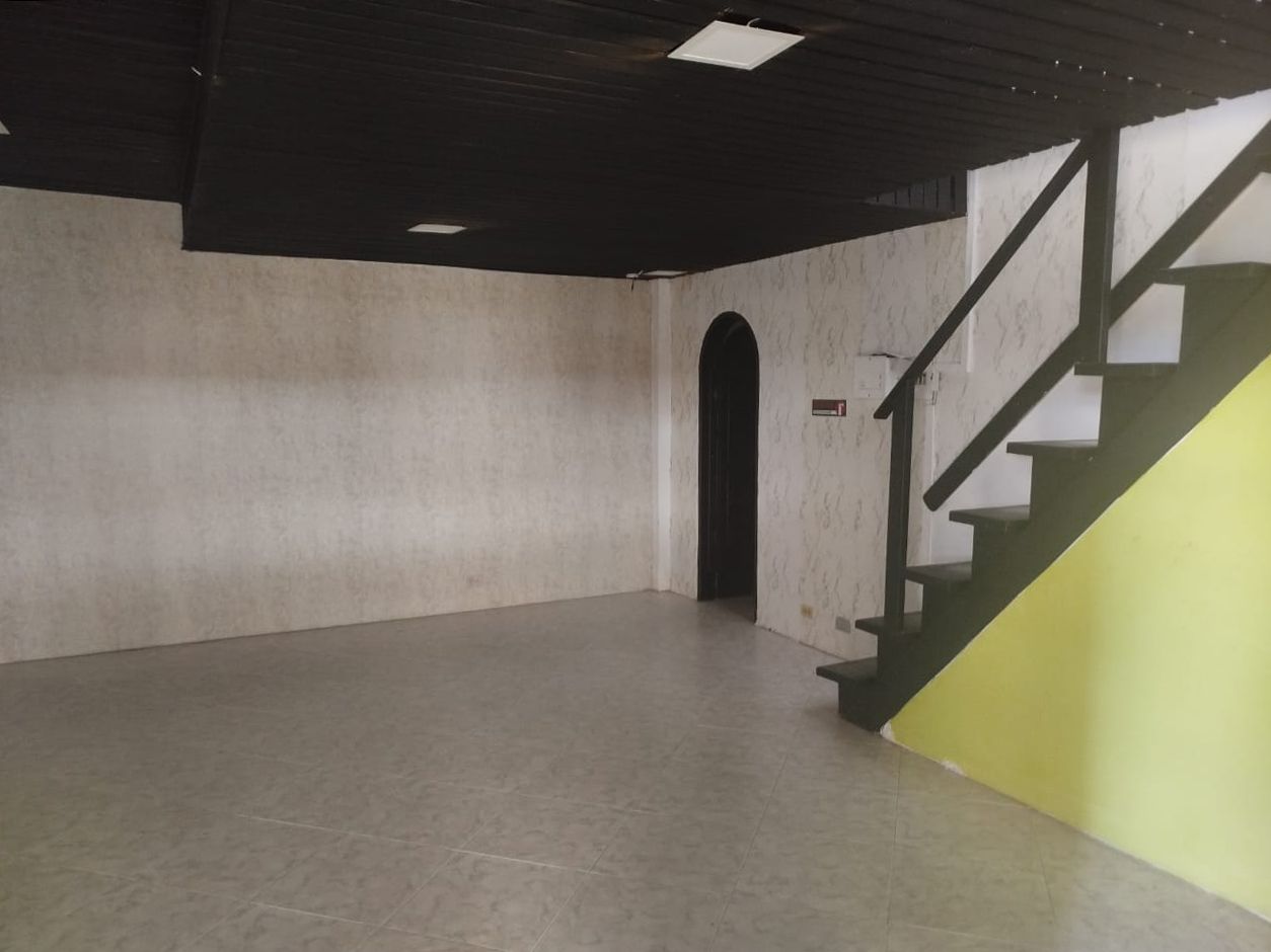 Local en venta Antioquia Medellín San Diego 90 m2 Habitaciones 0 Baños 2 Garajes 2 Precio $810000000