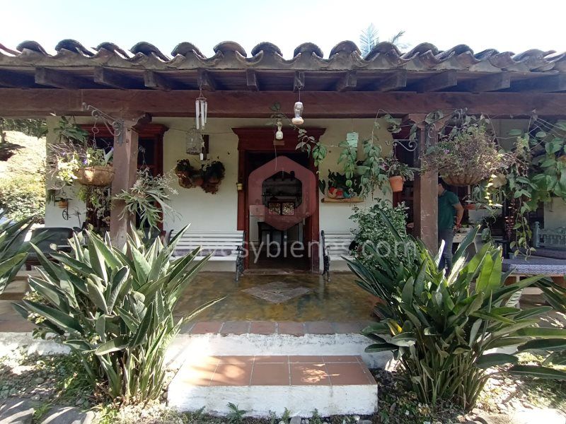 Casa en venta Antioquia El Retiro El Retiro 1000 m2 Habitaciones 3 Baños 3 Garajes 6 Precio $1150000000