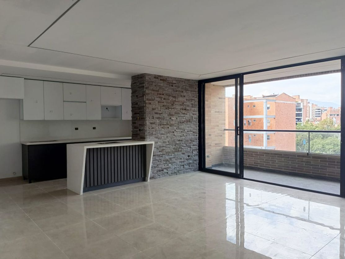 Apartamento en venta Antioquia Medellín Rosales 100 m2 Habitaciones 3 Baños 4 Garajes 2 Precio $740000000