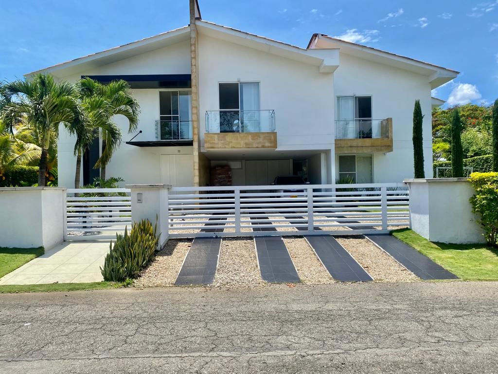 Casa Campestre en venta Valle Del Cauca Jamundí Angel María Camacho 546 m2 Habitaciones 4 Baños 5 Garajes 6 Precio $3500000000