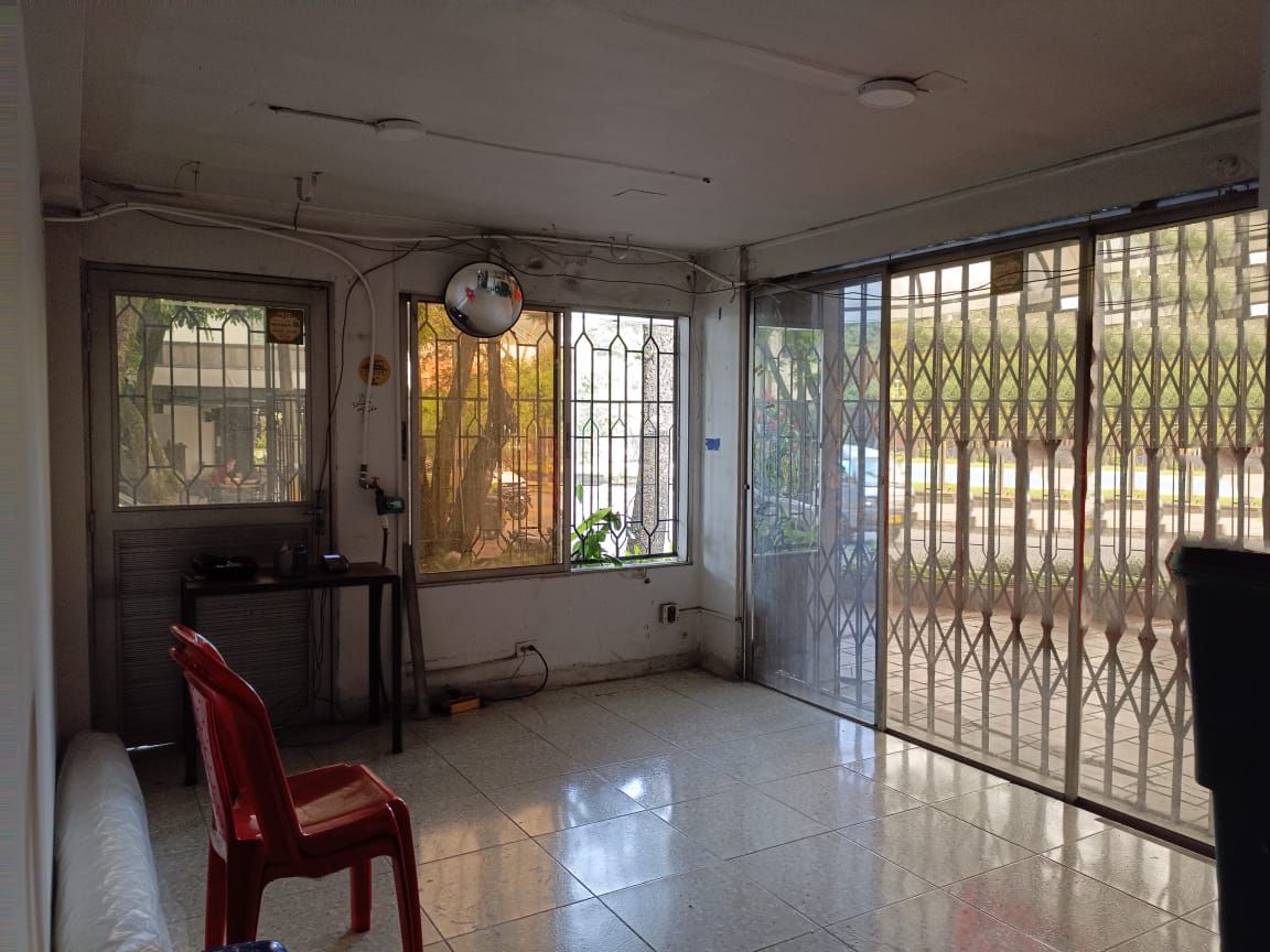 Local en arriendo Antioquia Medellín Rosales 100 m2 Habitaciones 0 Baños 0 Garajes 1 Precio $9400000