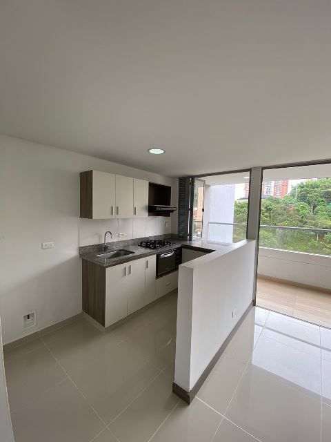Apartamento en arriendo Antioquia Sabaneta Betania 90 m2 Habitaciones 3 Baños 2 Garajes 3 Precio $3800000