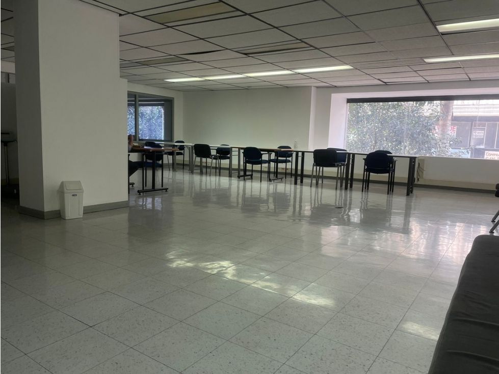 Local en arriendo Cundinamarca Bogotá La Catedral 864 m2 Habitaciones 0 Baños 8 Garajes 0 Precio $33900000
