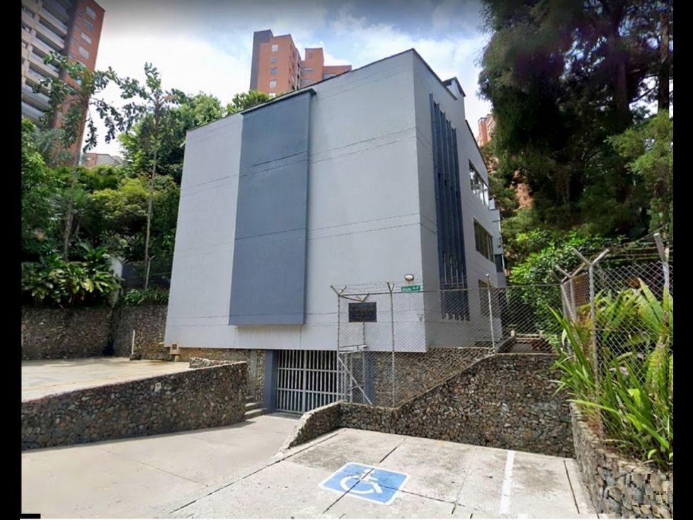 Apartamento en arriendo Antioquia Medellín La Linde 160 m2 Habitaciones 4 Baños 4 Garajes 2 Precio $7300000