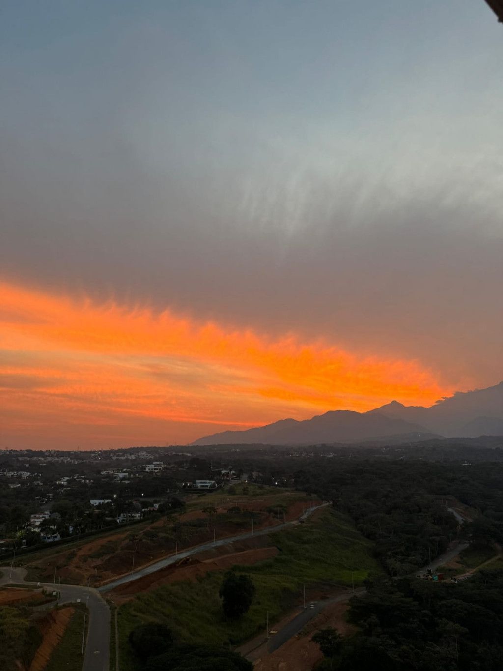 Apartamento en venta Valle Del Cauca Cali Urbanización Ciudad Jardín 147 m2 Habitaciones 4 Baños 6 Garajes 3 Precio $1029000000