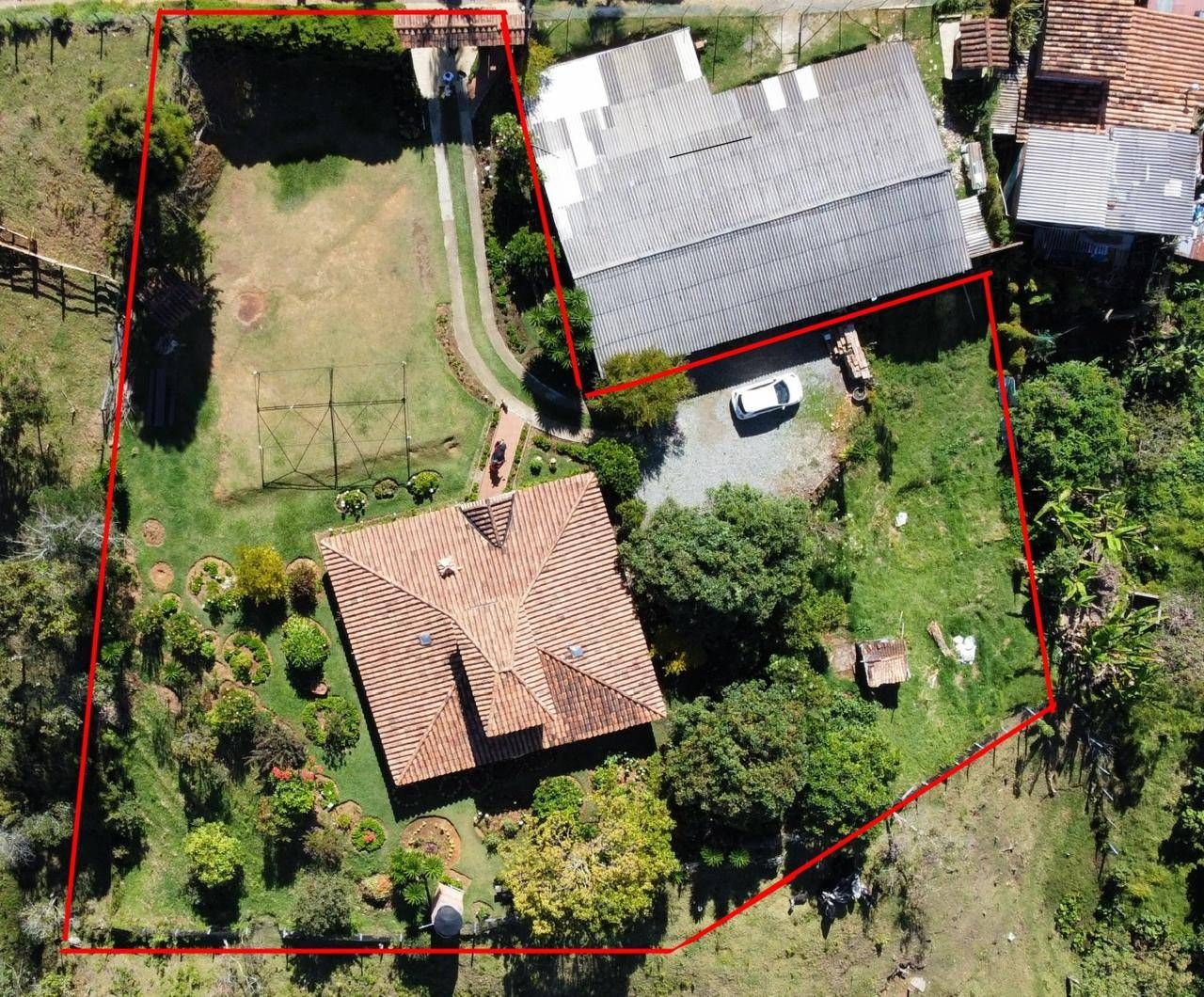 Finca en venta Antioquia Guarne La Cabaña 1700 m2 Habitaciones 4 Baños 2 Garajes 2 Precio $1200000000