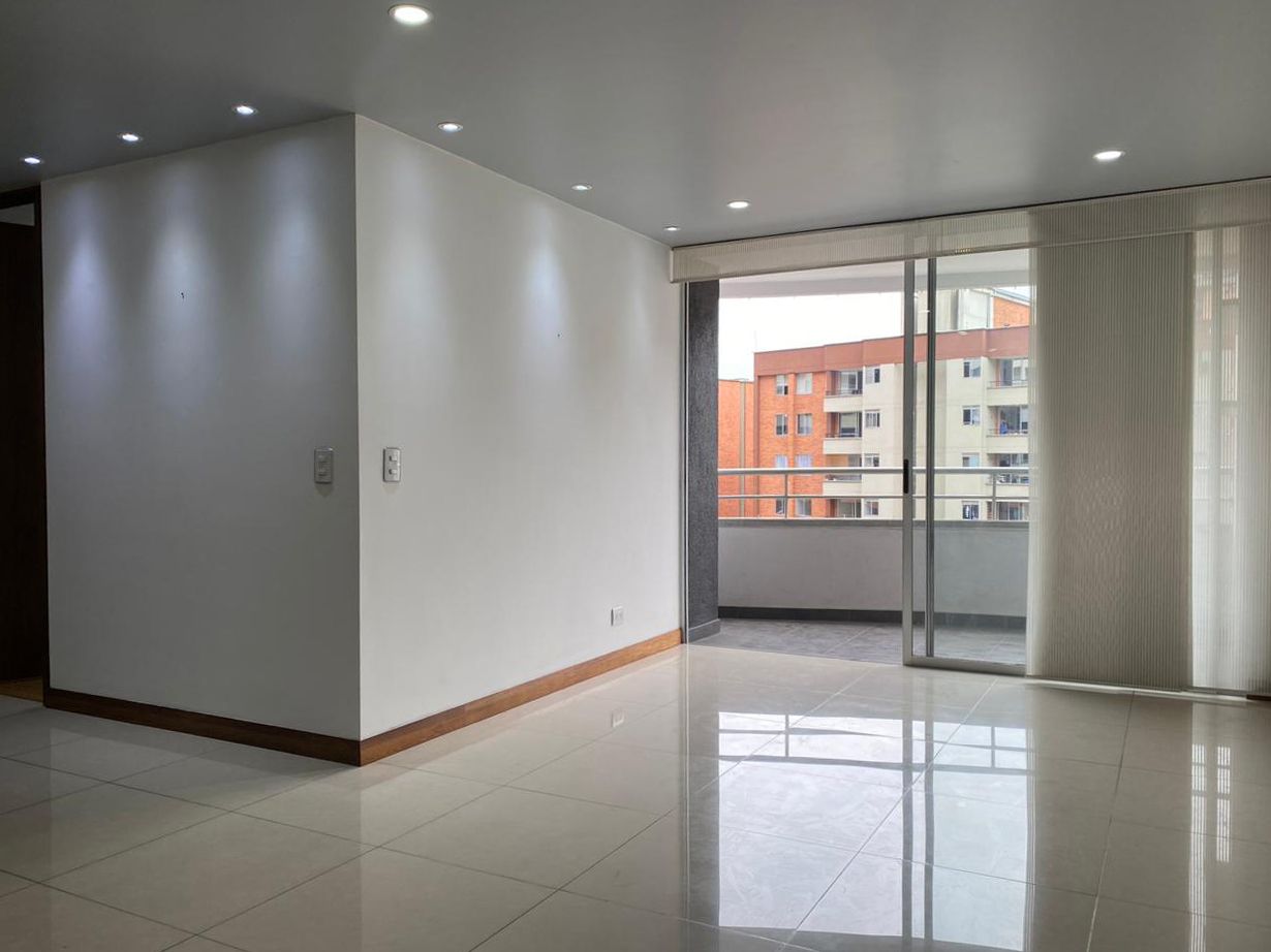Apartamento en arriendo Antioquia Envigado El Esmeraldal 70 m2 Habitaciones 2 Baños 2 Garajes 2 Precio $3450000