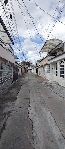 Casa en venta Cundinamarca Bogotá El Cedro Occidental 170 m2 Habitaciones 6 Baños 2 Garajes 1 Precio $460000000