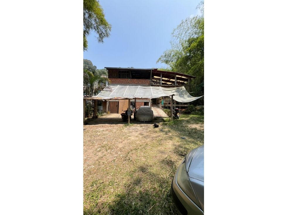 Casa en venta Tolima Ibagué 7 De Agosto 300 m2 Habitaciones 7 Baños 4 Garajes 10 Precio $550000000