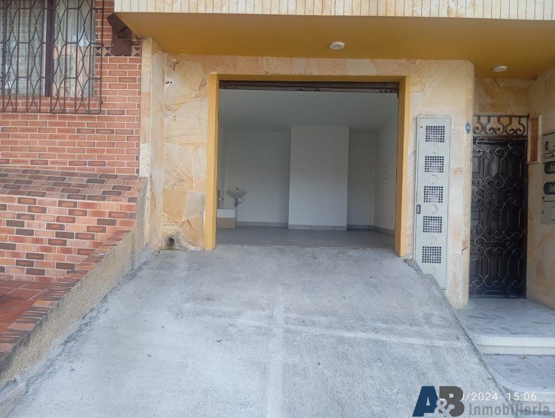 Local en arriendo Antioquia Medellín Santa Monica 15 m2 Habitaciones 0 Baños 1 Garajes 0 Precio $1300000