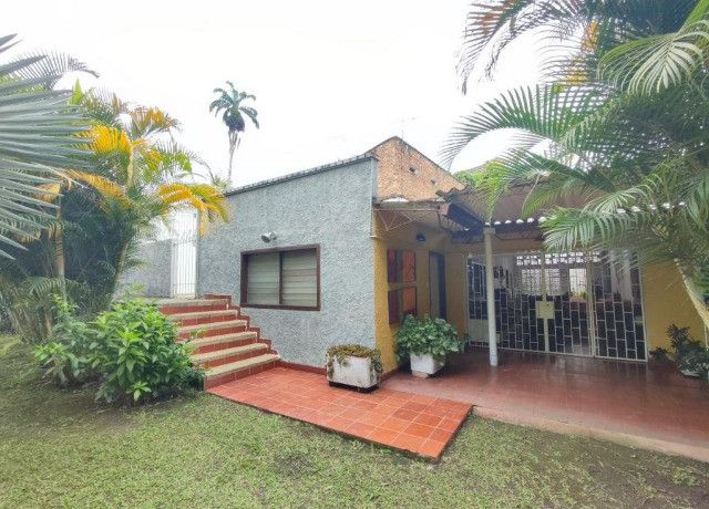 Finca en venta Cundinamarca Villeta Altos De Las Iguanas 1224 m2 Habitaciones 9 Baños 13 Garajes 1 Precio $10000000000