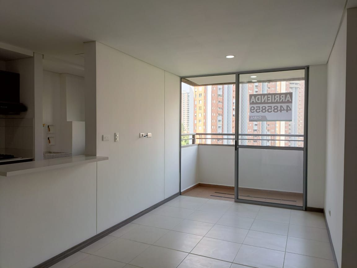 Apartamento en arriendo Antioquia Itagüí La Gloria 68 m2 Habitaciones 3 Baños 2 Garajes 2 Precio $2250000