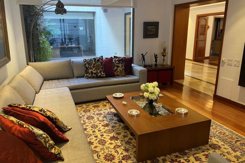 Apartamento en venta Cundinamarca Bogotá La Cabrera 275 m2 Habitaciones 3 Baños 4 Garajes 3 Precio $2200000000