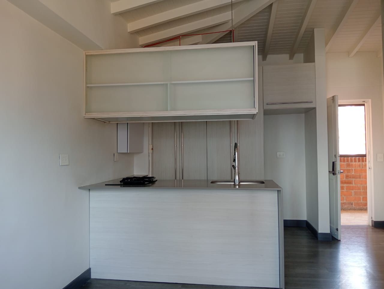 Apartamento en arriendo Antioquia Medellín Laureles 114 m2 Habitaciones 3 Baños 4 Garajes 2 Precio $2450000