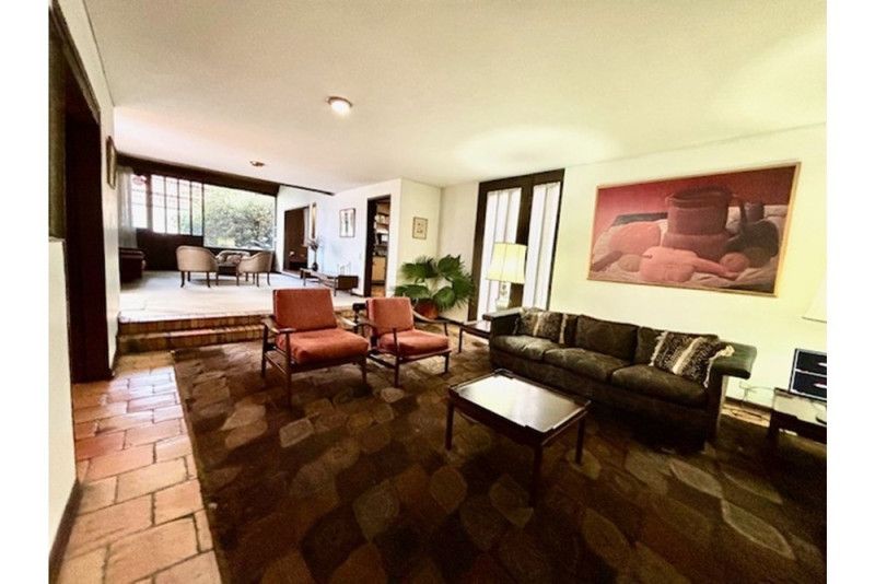 Casa en arriendo Cundinamarca Bogotá Chico Norte Et Iii 900 m2 Habitaciones 6 Baños 3 Garajes 4 Precio $13000000