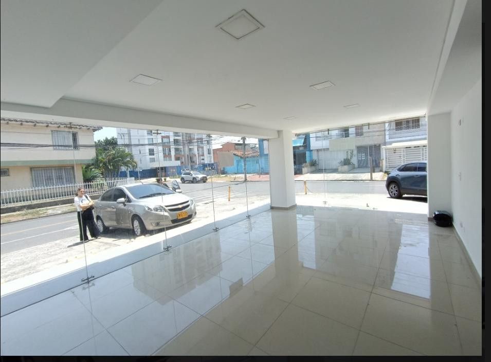 Local en arriendo Valle Del Cauca Cali Los Cámbulos 80 m2 Habitaciones 0 Baños 0 Garajes 1 Precio $3200000