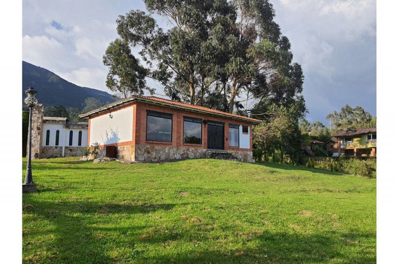 Finca en venta Cundinamarca Cogua Cogua 270 m2 Habitaciones 4 Baños 3 Garajes 2 Precio $1700000000