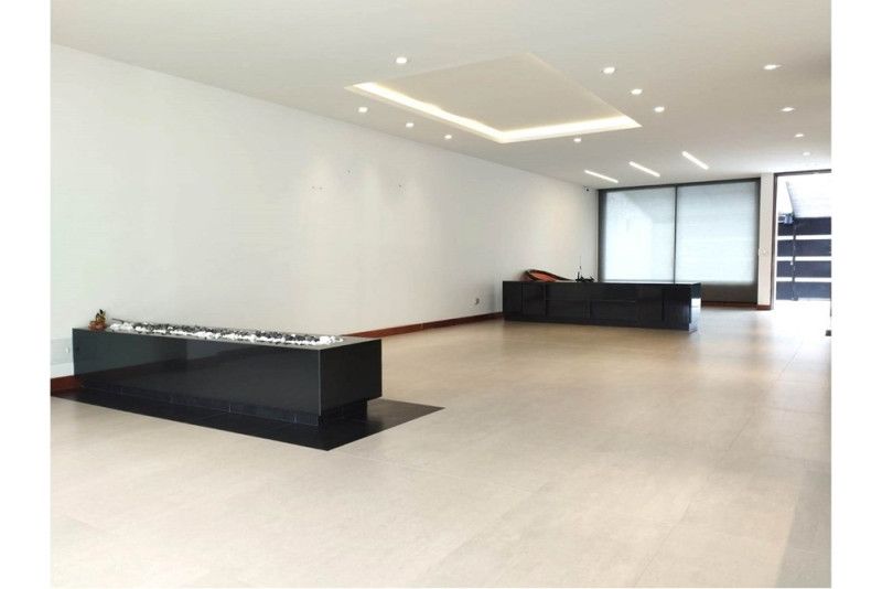 Casa en arriendo Cundinamarca Bogotá Prado Veraniego Sur 352 m2 Habitaciones 3 Baños 3 Garajes 4 Precio $10200000