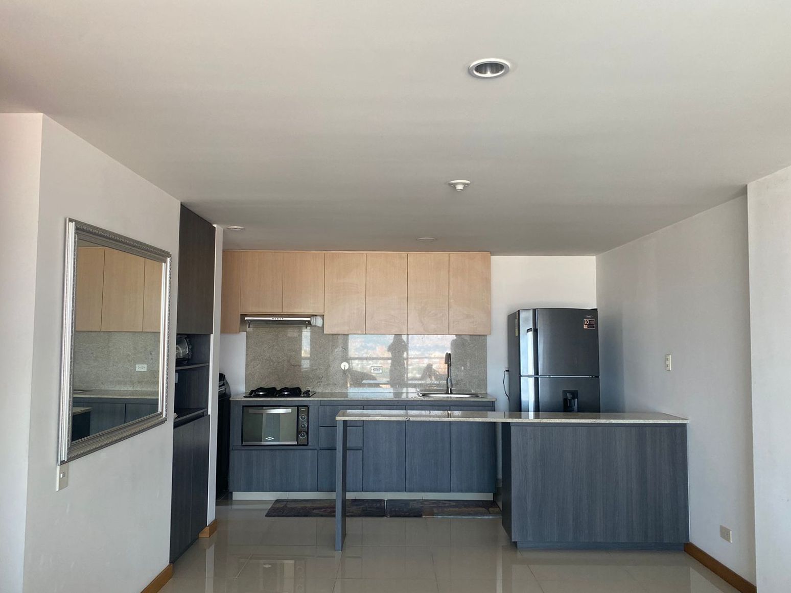 Apartamento en arriendo Antioquia Envigado La Sebastiana 97 m2 Habitaciones 3 Baños 2 Garajes 2 Precio $3950000